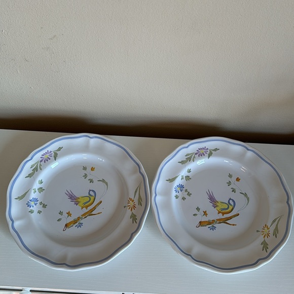 Vintage Longchamp “Perouges” Dinner Plates - Set of 2 - Picture 4 of 4